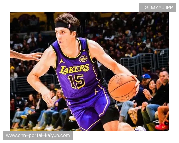 里夫斯携手武切维奇荣膺东西部周最佳展现出色竞技状态 里夫斯携手武切维奇荣膺东西部周最佳展现出色竞技状态